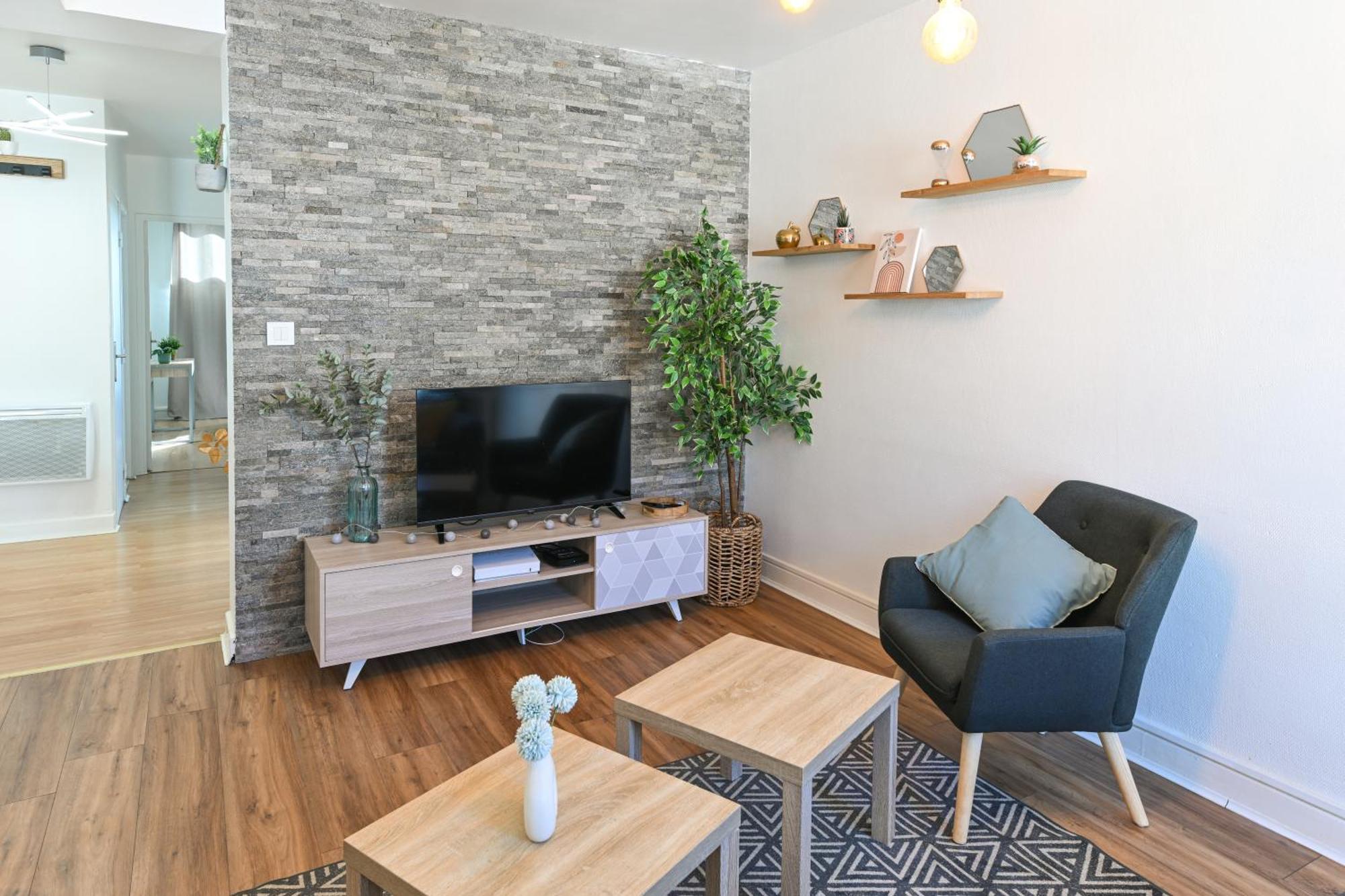Grand Appartement Avec Balcon Hyper - Centre Тарб Екстериор снимка